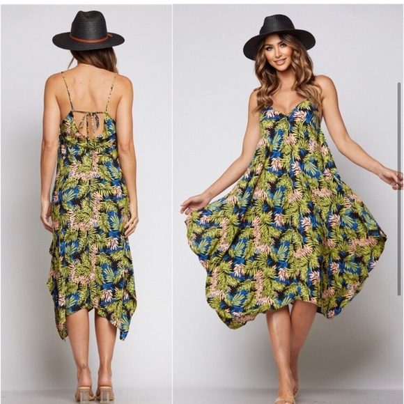 LAST ONE: Tropical flowy women’s lightweight gorgeous summer midi dress - Picture 2 of 3